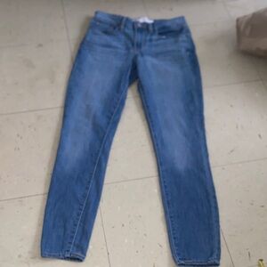 Levi Strauss Signature Mid rise skinny 27”